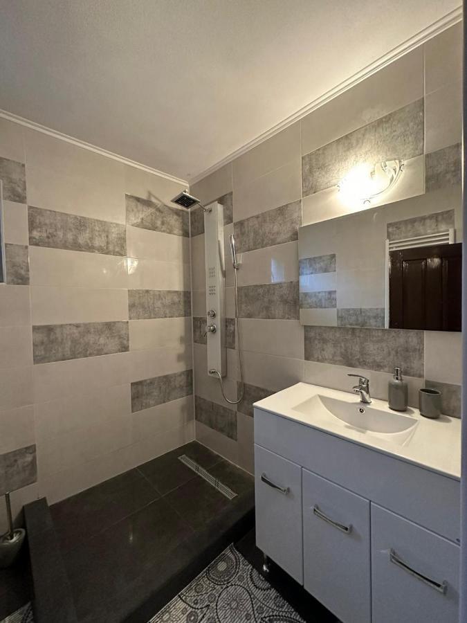 Casa Eroilor Villa Curtea de Argeş Buitenkant foto