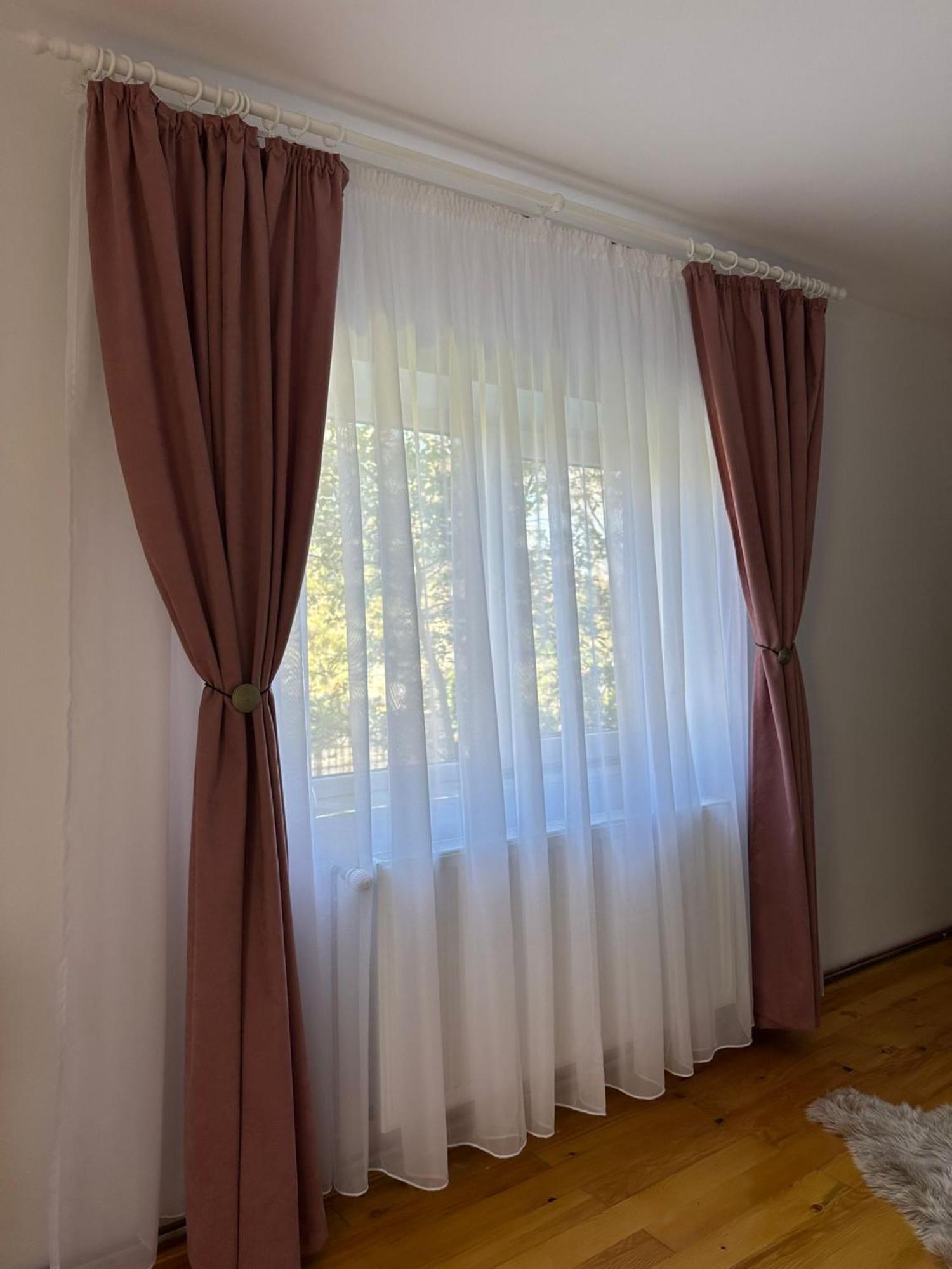 Casa Eroilor Villa Curtea de Argeş Buitenkant foto